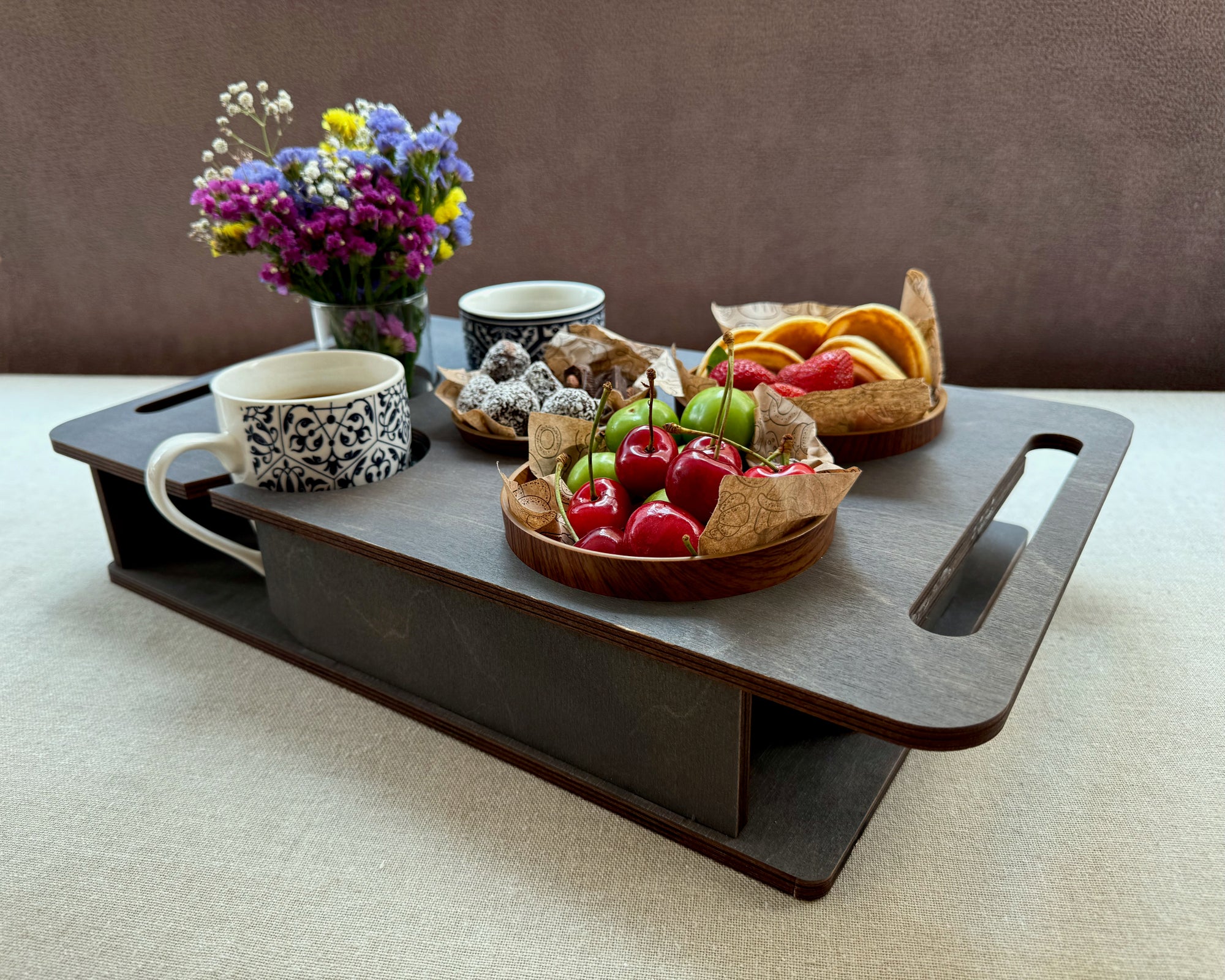 Personalized Couch Tray – Custom Wooden Sofa Armrest Organizer & Gift for Him