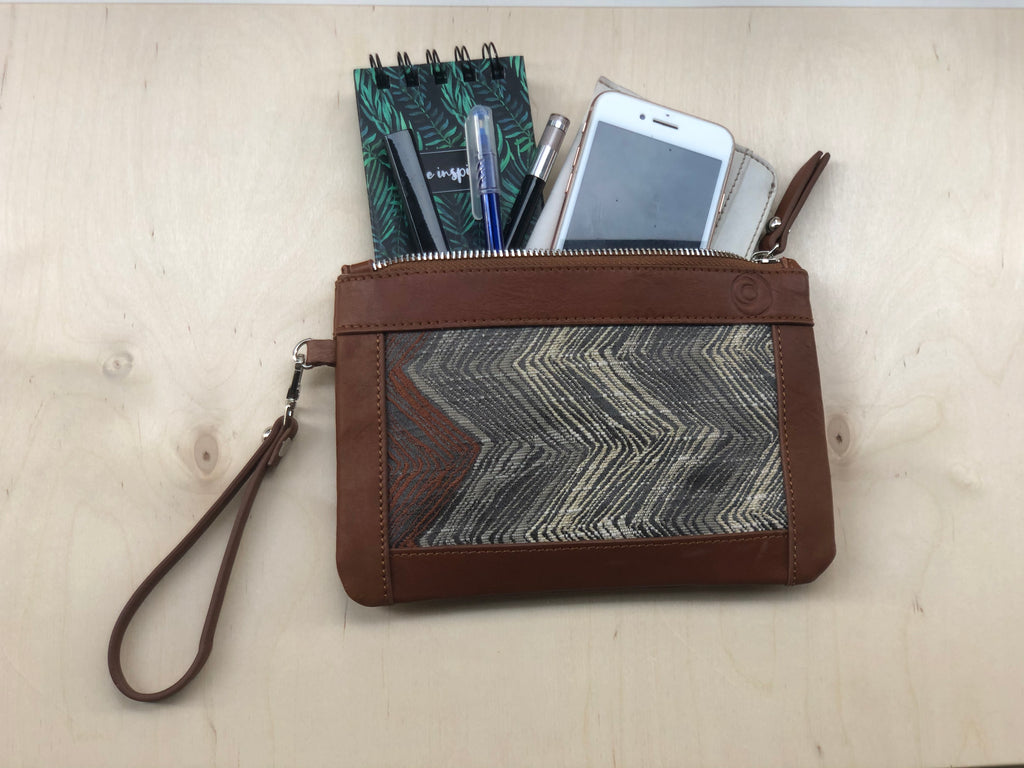 Lattice Motif Laptop Tote